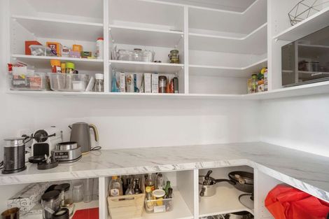 Photo of property in 32 Tara Crescent, Woodend, 7610