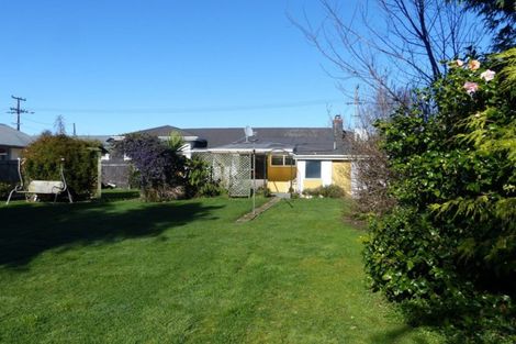 Photo of property in 28 Leonard Street, Waimate, 7924