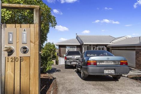 Photo of property in 1209 Whangaparaoa Road, Gulf Harbour, Whangaparaoa, 0930