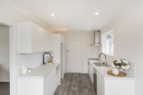 Photo of property in 12 Avon Terrace, Roslyn, Palmerston North, 4414