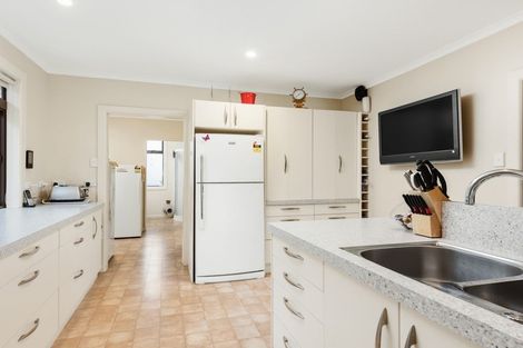 Photo of property in 91 Milton Terrace, Picton, 7220