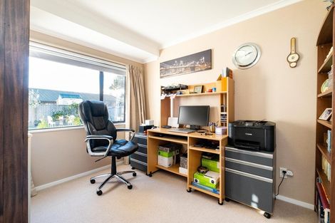 Photo of property in 6 Bucksburn Place, Greenmeadows, Napier, 4112