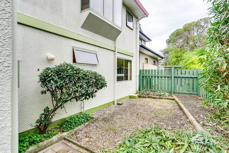 Photo of property in 2/150 Charles Street, Westshore, Napier, 4110