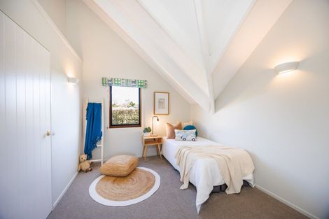 Photo of property in 20 Cashmere Drive, Fitzherbert, Palmerston North, 4410