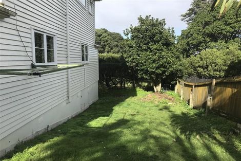 Photo of property in 2/34 Paihia Road, Onehunga, Auckland, 1061