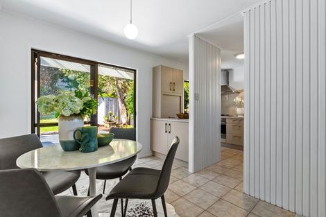 Photo of property in 56 Pemberton Avenue, Bayview, Auckland, 0629