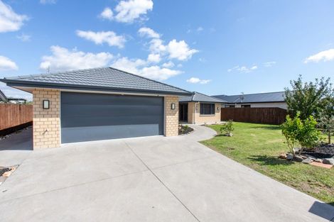 Photo of property in 27 Costello Drive, Ngatea, 3503
