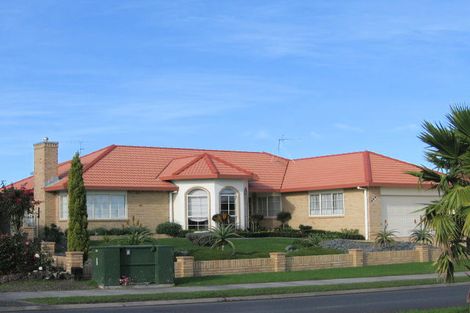 Photo of property in 171 Lakeside Drive, Orewa, 0931