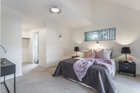 Photo of property in 4 Sutherland Avenue, Silverstream, Upper Hutt, 5019