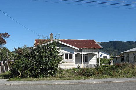 Photo of property in 21 George Street, Waimate, 7924