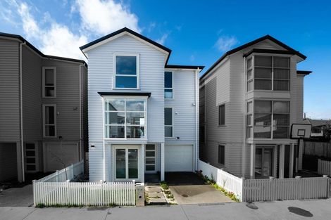 Photo of property in 29 Nephrite Lane, Henderson, Auckland, 0610