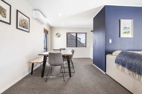 Photo of property in 2a Burn-murdoch Street, St Andrews, Hamilton, 3200