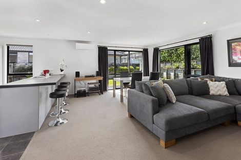 Photo of property in 35 North Crest Drive, Onerahi, Whangarei, 0110