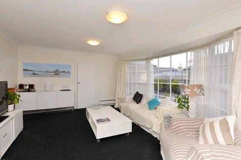 Photo of property in 51 Grahams Road, Ilam, Christchurch, 8041