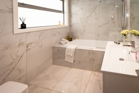 Photo of property in 98 Awa Road, Seatoun, Wellington, 6022