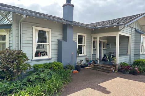 Photo of property in 67 Anzac Road, Waitakere, Auckland, 0816