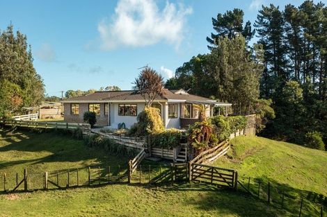 Photo of property in 168 Te Hapua Road, Te Horo, Otaki, 5581