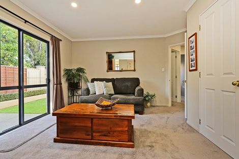 Photo of property in 33 Pembroke Street, Taradale, Napier, 4112