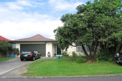 Photo of property in 4 Levaut Place, Half Moon Bay, Auckland, 2012