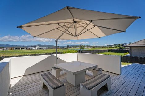 Photo of property in 116 Taupata Way, Matarangi, Whitianga, 3592