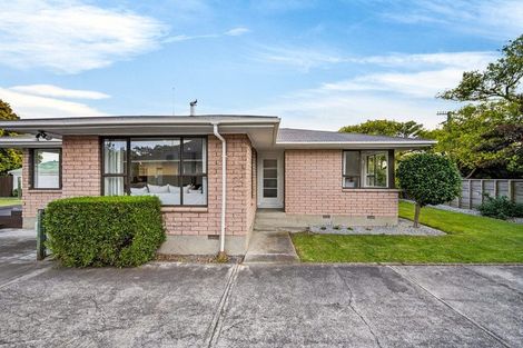 Photo of property in 6 Blossomdale Place, Bishopdale, Christchurch, 8053