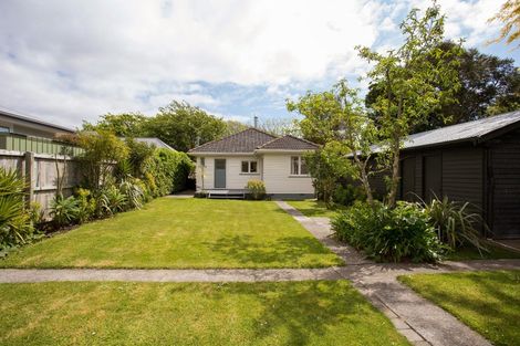 Photo of property in 116 Riverlaw Terrace, Saint Martins, Christchurch, 8022