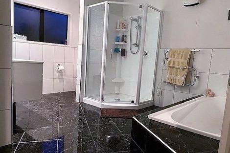 Photo of property in 208 Frimley Oaks, Frimley, Hastings, 4120