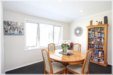 Photo of property in 10 Oxnam Place, Foxton Beach, Foxton, 4815