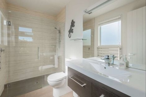 Photo of property in 13 Coromandel Street, Wanaka, 9305