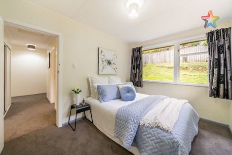 Photo of property in 6 Tobruk Street, Karori, Wellington, 6012