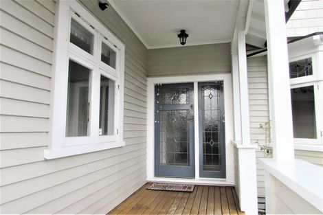 Photo of property in 194 Knights Road, Hutt Central, Lower Hutt, 5011