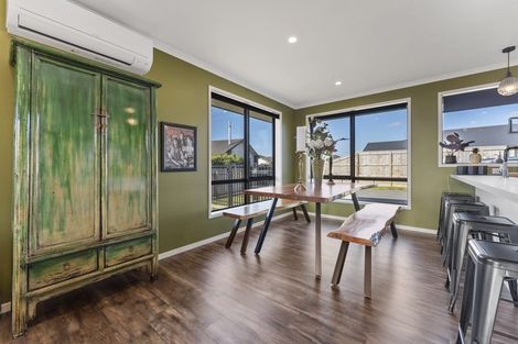 Photo of property in 6 The Terrace, Bell Block, New Plymouth, 4312