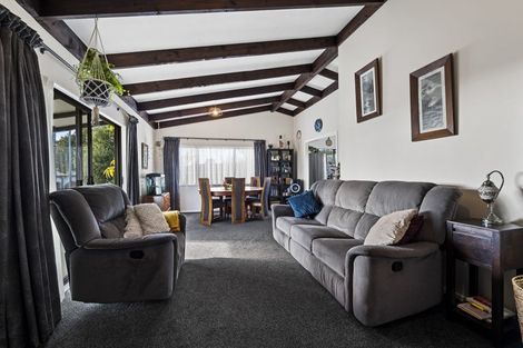 Photo of property in 3 Raunui Crescent, Inglewood, 4330