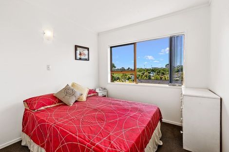 Photo of property in 1/12 Elmira Place, Browns Bay, Auckland, 0630