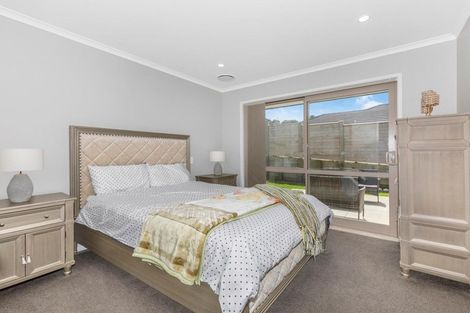 Photo of property in 2 Shearwater Lane, Whitby, Porirua, 5024