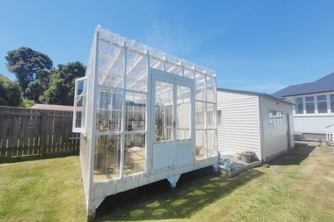 Photo of property in 21 Dimock Street, Titahi Bay, Porirua, 5022