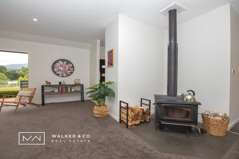 Photo of property in 47 Mount Marua Drive, Maymorn, Upper Hutt, 5018