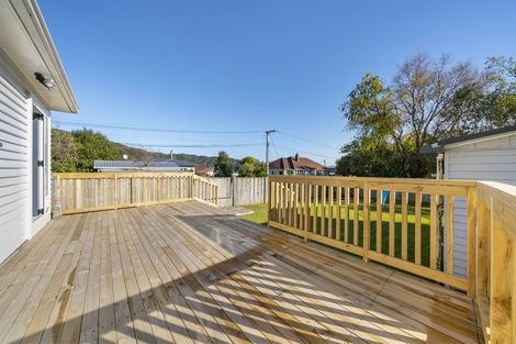 Photo of property in 27 Rimu Street, Naenae, Lower Hutt, 5011