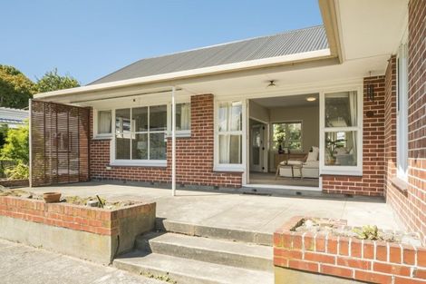 Photo of property in 92 Palatine Terrace, Saint Martins, Christchurch, 8022