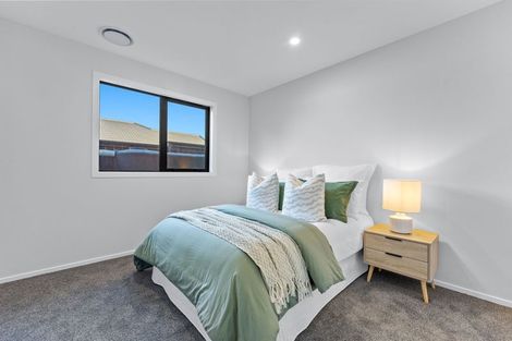 Photo of property in 74 Metoriti Crescent, Karaka, 2124