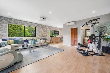 Photo of property in 80a Beach Road, Mellons Bay, Auckland, 2014