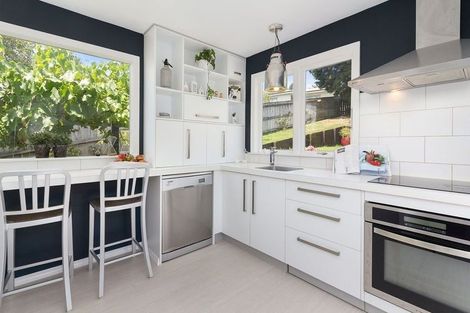 Photo of property in 132 Paremata Road, Paremata, Porirua, 5024