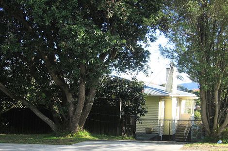 Photo of property in 17 Aorangi Road, Paraparaumu, 5032