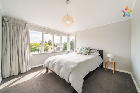 Photo of property in 15 Fairfield Avenue, Fairfield, Lower Hutt, 5011