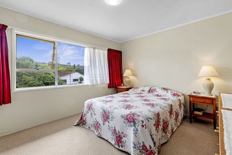 Photo of property in 2/4 Celina Place, Browns Bay, Auckland, 0630