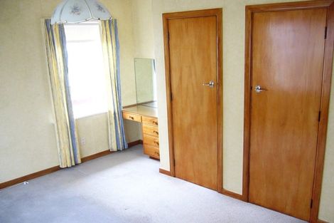 Photo of property in 123 Sunnyside Road, Sunnyvale, Auckland, 0612