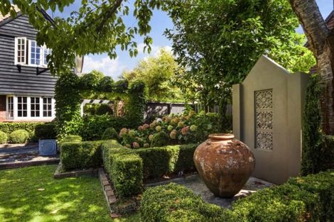 Photo of property in 8 Myrtle Street, Hutt Central, Lower Hutt, 5010