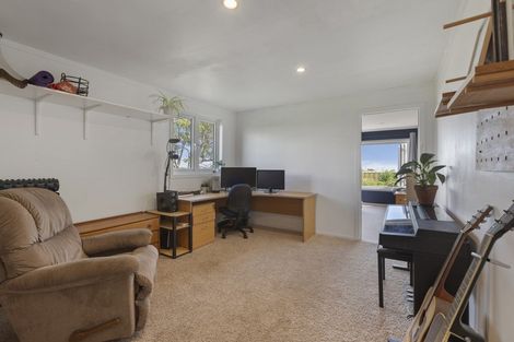 Photo of property in 57c Anglers Avenue, Warea, New Plymouth, 4381