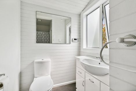 Photo of property in 29 Ngatitoa Street, Tawa, Wellington, 5028