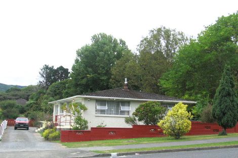 Photo of property in 11 Norana Road, Maoribank, Upper Hutt, 5018